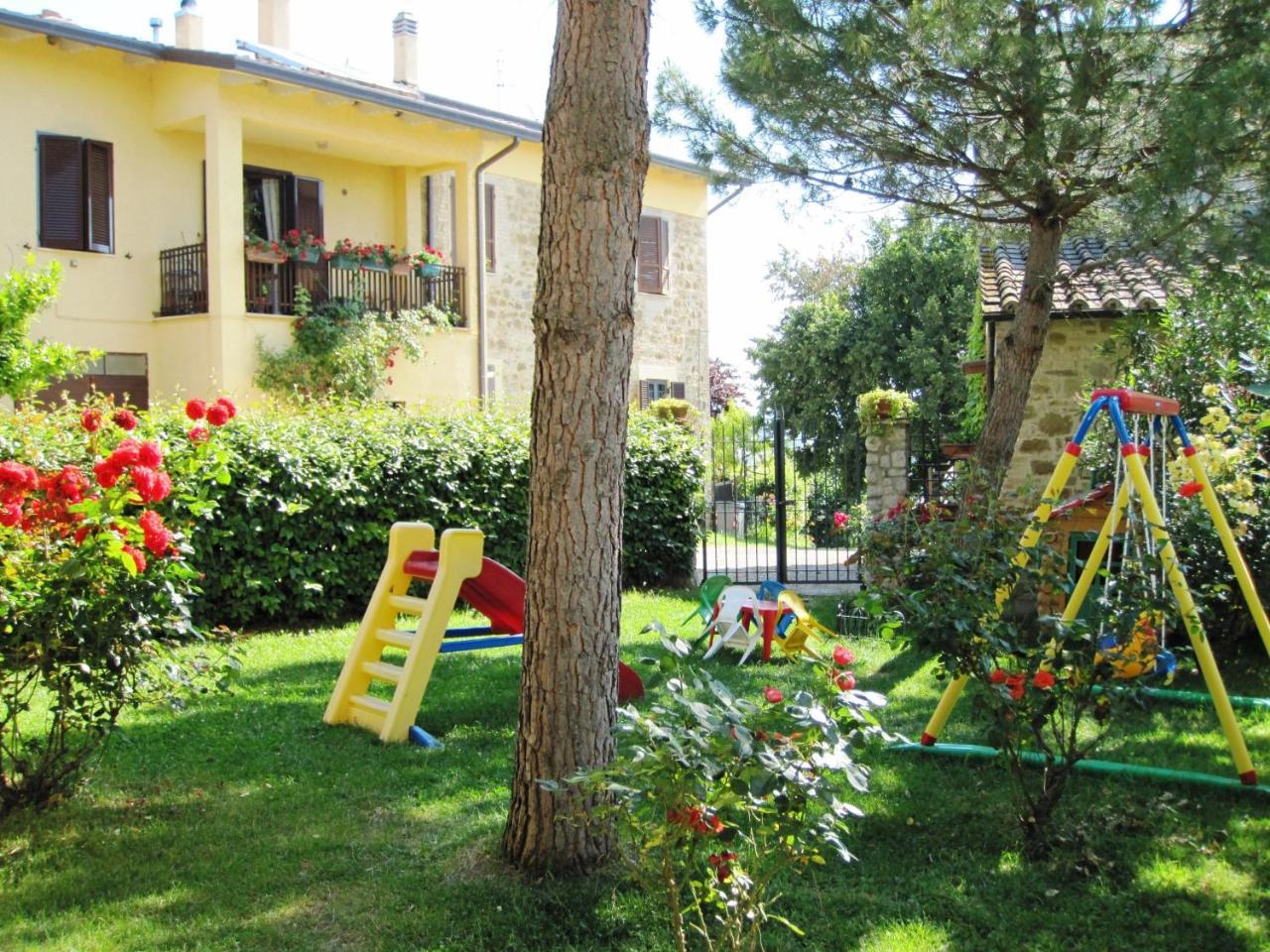 Agriturismo La Ginestrella Civitella D'Arna エクステリア 写真
